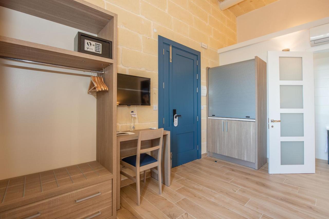 Georges Boutique Living Hotel Xaghra Bagian luar foto